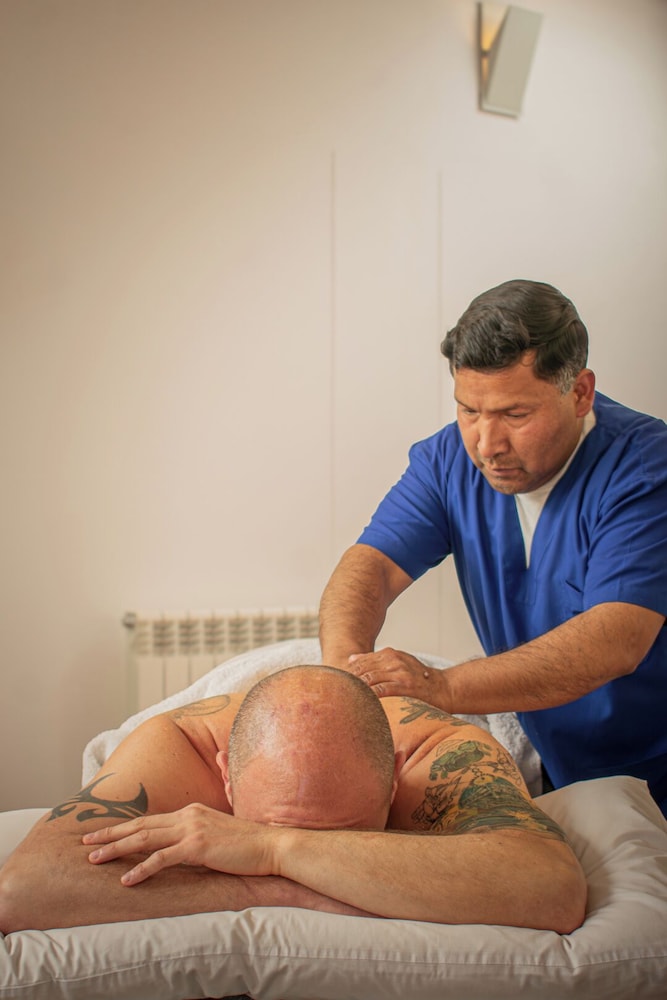 Massage in accommodation