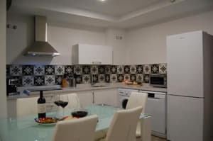 thumbnail: 182500647.jpg