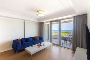 thumbnail: Living area