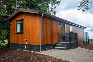 thumbnail: Exterior