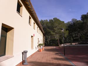 thumbnail: Front of property