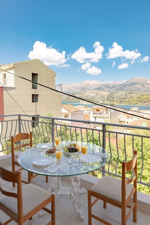 thumbnail: Balcony view