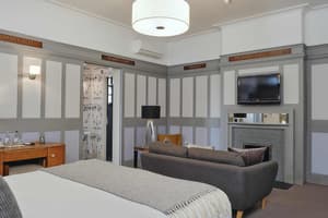 thumbnail: Room