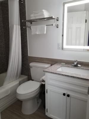 thumbnail: Bathroom