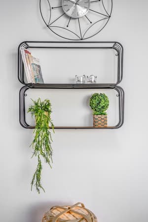 thumbnail: Interior detail