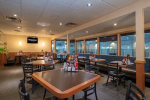 thumbnail: Restaurant