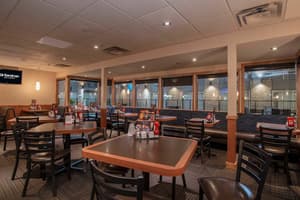 thumbnail: Restaurant