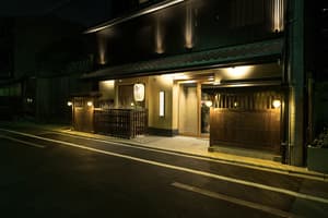 thumbnail: Exterior