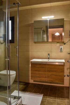 thumbnail: Bathroom sink
