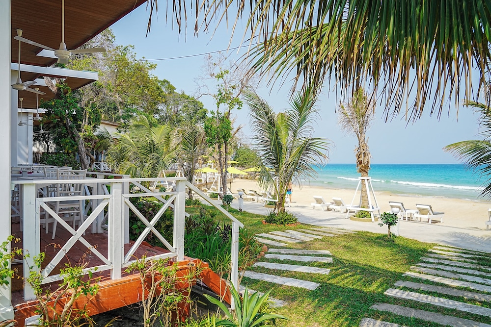 Beach/ocean view