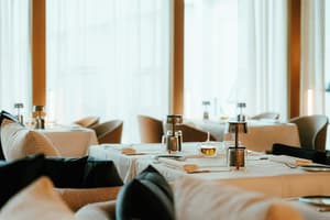 thumbnail: Restaurant