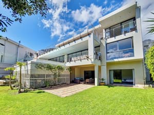 thumbnail: Front of property