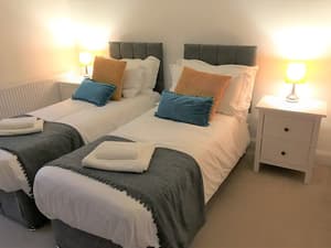 thumbnail: Lounge