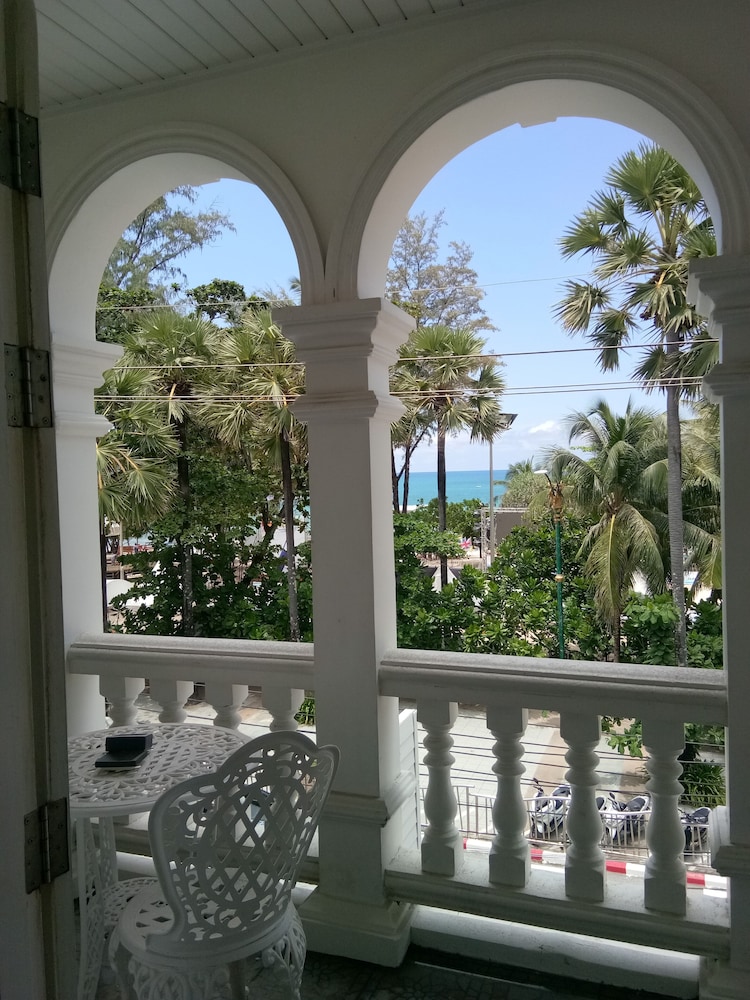 Beach/ocean view