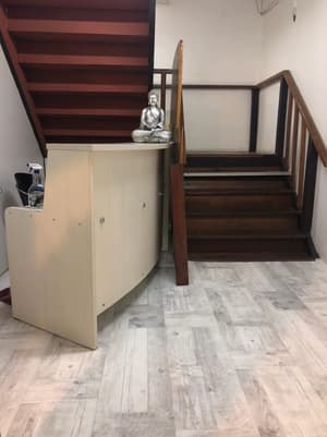 thumbnail: Property entrance