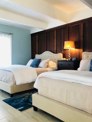 thumbnail: Interior