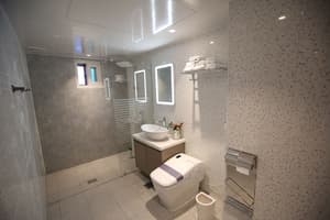thumbnail: Bathroom
