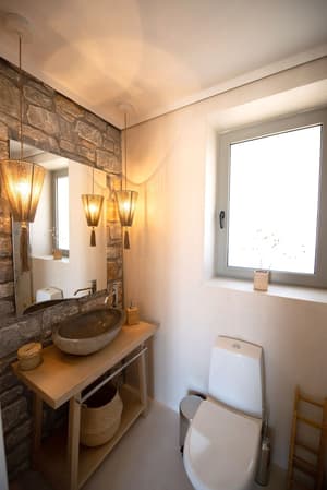 thumbnail: Bathroom sink