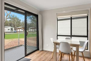 thumbnail: In-room dining