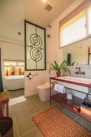 thumbnail: Bathroom