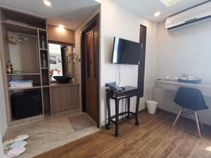 thumbnail: Living area
