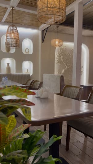 thumbnail: Interior
