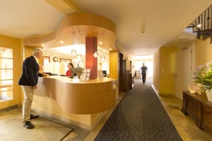 thumbnail: Reception