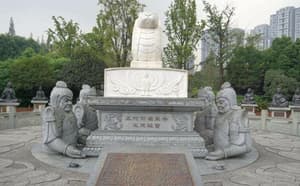 thumbnail: 6236ad8f16e4a4a93cfbea13309cbc18.jpeg