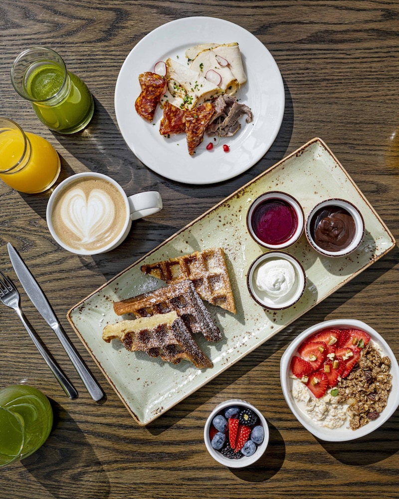 Breakfast meal