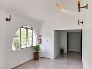 thumbnail: Hallway