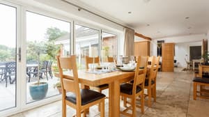 thumbnail: Dining