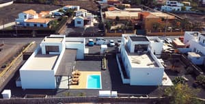 thumbnail: Exterior