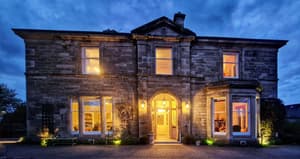 thumbnail: Front of property