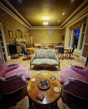 thumbnail: Interior