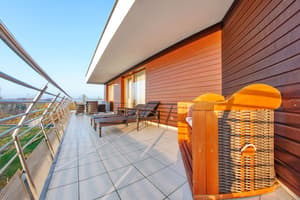 thumbnail: Balcony