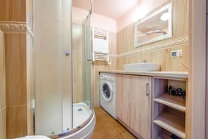 thumbnail: Bathroom shower
