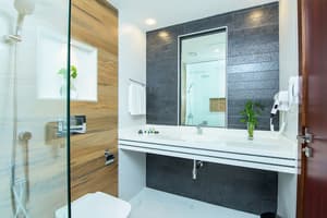 thumbnail: Bathroom