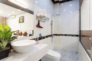 thumbnail: Bathroom