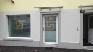 thumbnail: Front of property