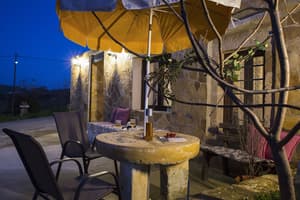 thumbnail: Terrace/patio