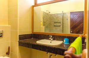 thumbnail: Bathroom sink