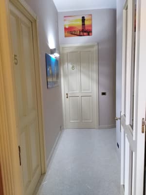 thumbnail: Hallway