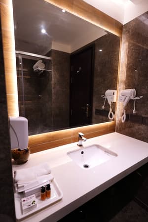 thumbnail: Bathroom