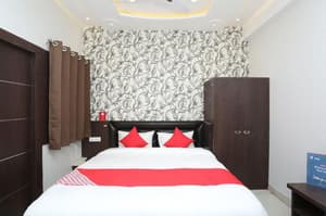 thumbnail: Room