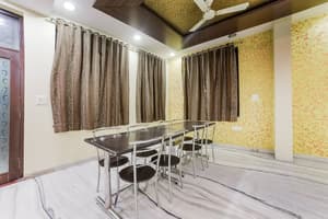 thumbnail: In-room dining