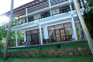 thumbnail: Exterior