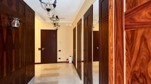 thumbnail: Hallway