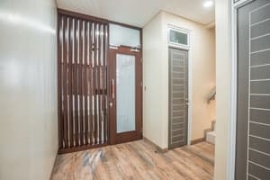 thumbnail: Interior detail