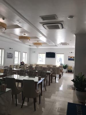 thumbnail: Breakfast area