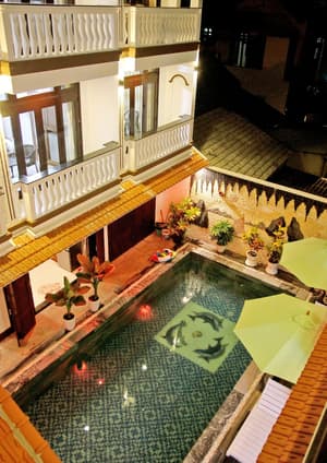 thumbnail: Pool